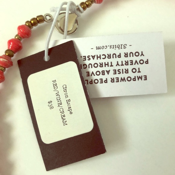 31 Bits Citron Escape Red White Cream Necklace - Picture 5 of 5